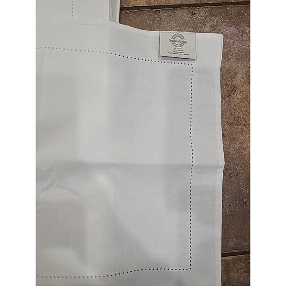 10pk Southern Living 19" L x 14" W Linen/Cotton Placemats, White - Picture 10 of 10